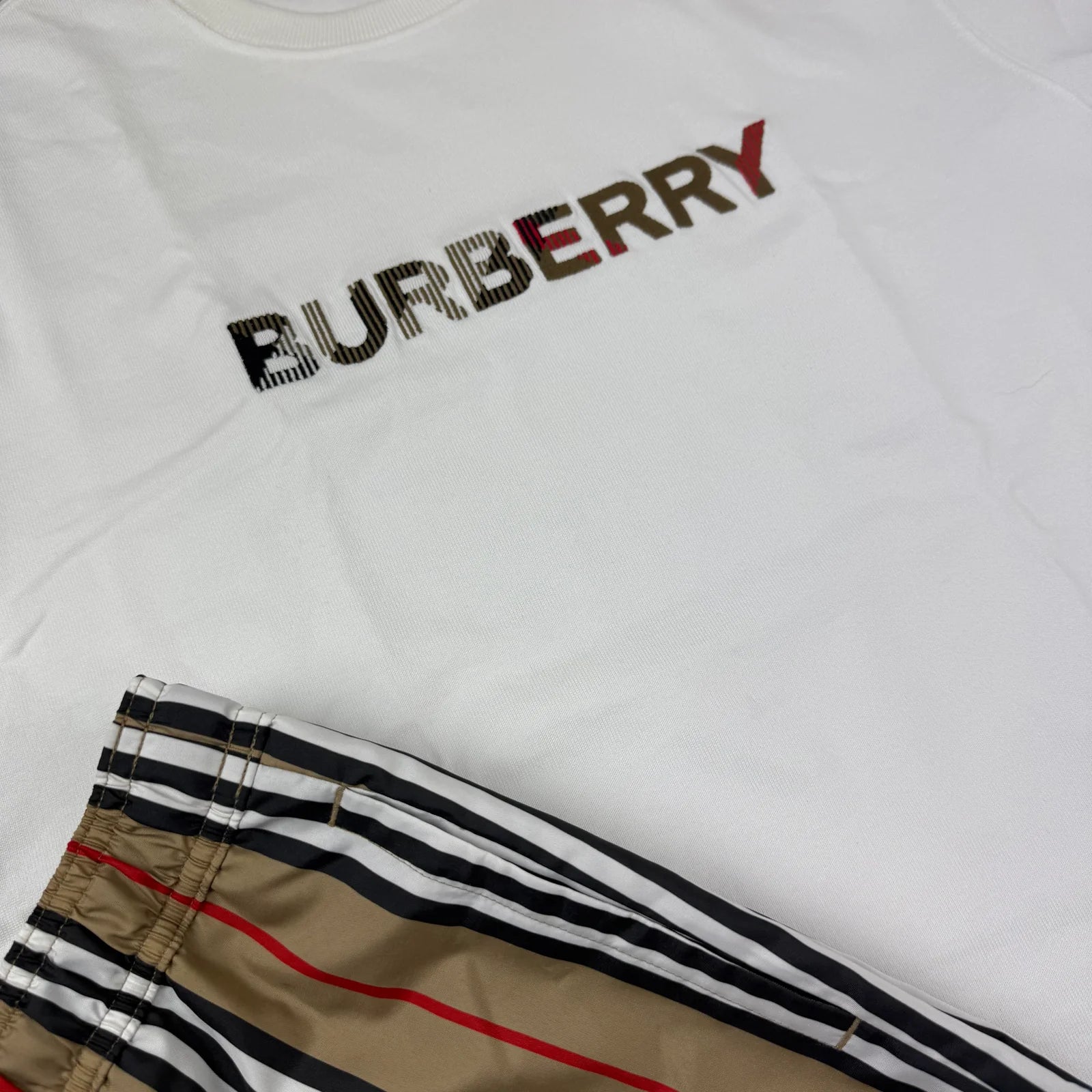 Burb Holiday Set – White/Beige